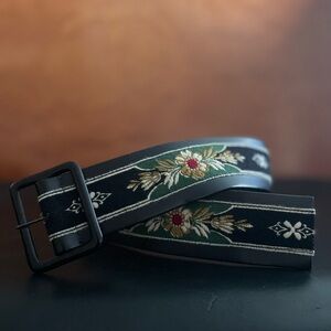 Floral Embroidered Black Belt